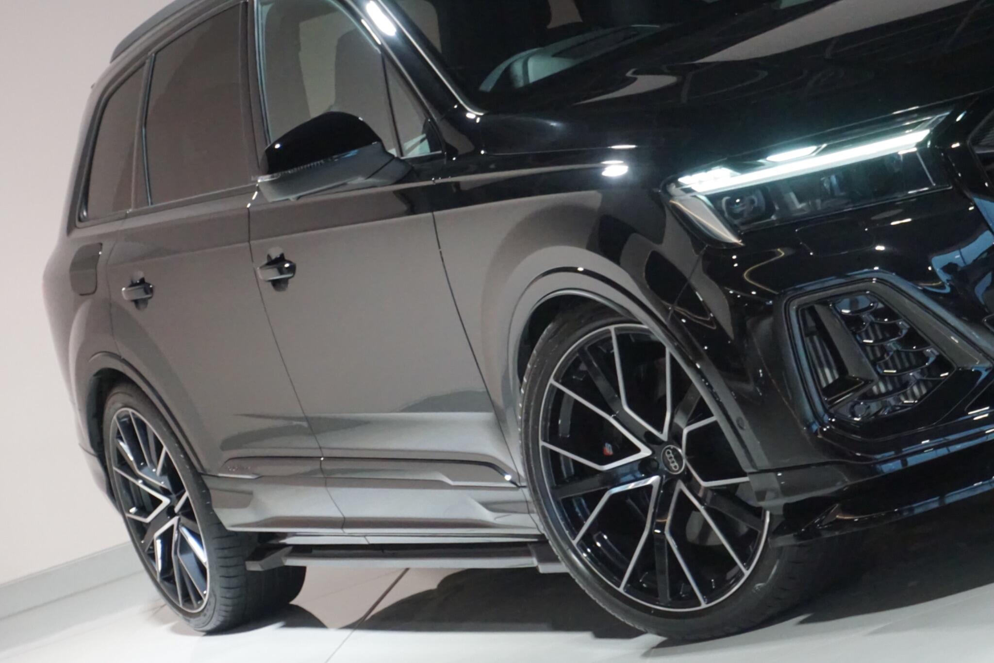 Audi SQ7 4.0 TFSI V8 Black Edition SUV 5dr Petrol Tiptronic quattro Euro 6 (s/s) (507 ps)